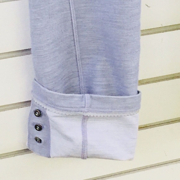 Womens 6 Lululemon Ride On Leggings Gray Capri Slub Knit Button Cuff‎ Reflective - Picture 7 of 11